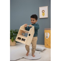 Casita de madera con accesorios