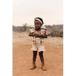 Rosa exploradora muñeca blandita Safari Friends - Little Dutch